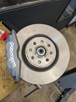 BMW E30 vooras Wilwood race big brake kit 305mm