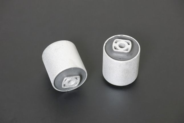 AUDI A4 '08 -15 VOOR KLEINE achter draagarm bus OD = 64.6MM (hard RUBBER) 2PCS / SET