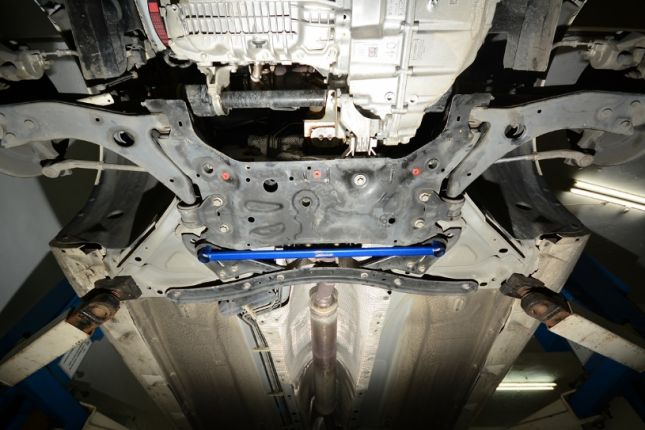 FORD FOCUS '11 - MK3 voor onder beugel - 1PCS / SET