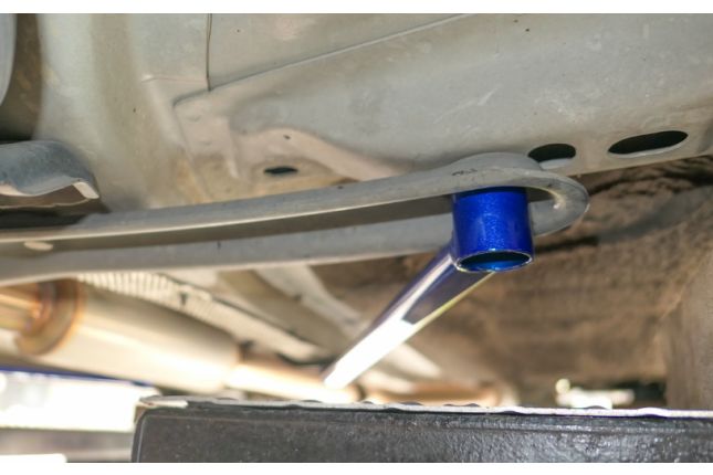 Ford Kuga / ESCAPE '12 - MID LOW bracket - 2PCS / SET