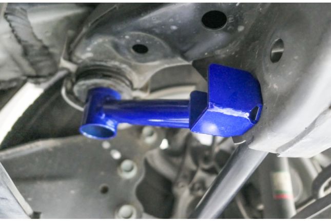 Mazda CX-5 FWD '12 -16 / CX-9 '17 - / MAZDA 3 '14 - rear SUBFRAME SUPPORT - for bracket - 2PCS / SET