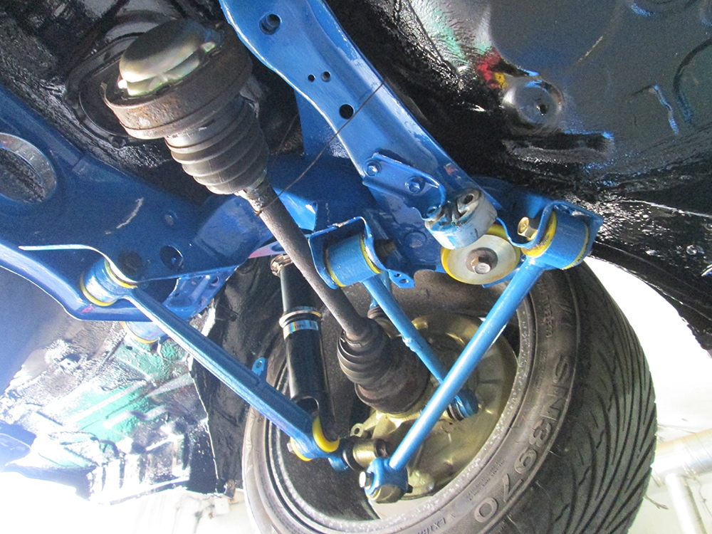 216179A: Rear suspension bush kit SPORT