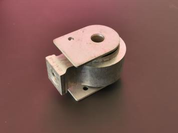 Differential bushing front