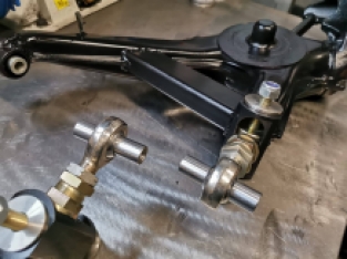 BMW E30 Gruppe A/DTM adjustable wishbones