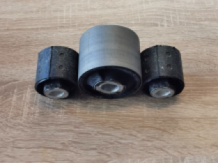 Originele diff ophang bussen E46/Z4 (non-M) 3 stuks
