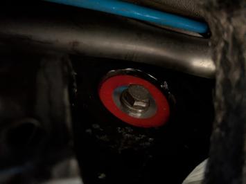 032078B: Rear diff mount - rear bush