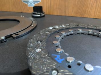 Double-plate cushioned organic clutch for original flywheel N54, N55, N62 B58