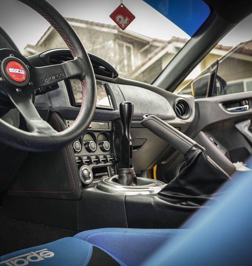 Shortshifter GT86/GR86/FR-S/BRZ V3 - Zwart met grijze knop