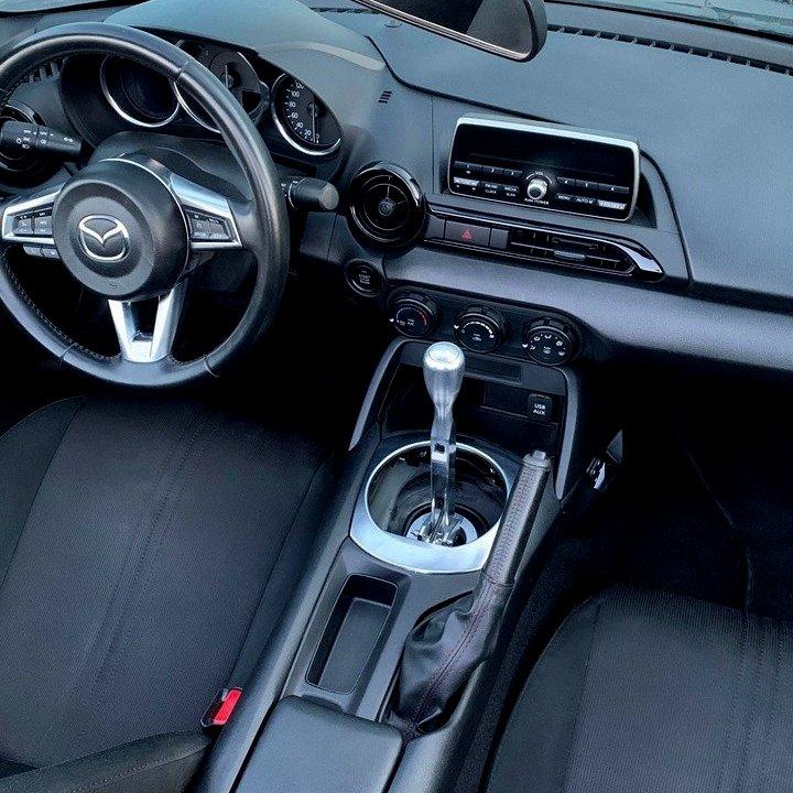 Short shifter Mazda MX-5 ND 6 speed gearbox - Black with silver button